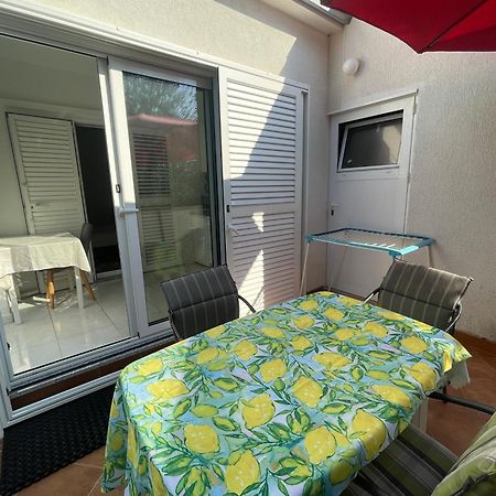 Ana Guest House Nin Exterior photo