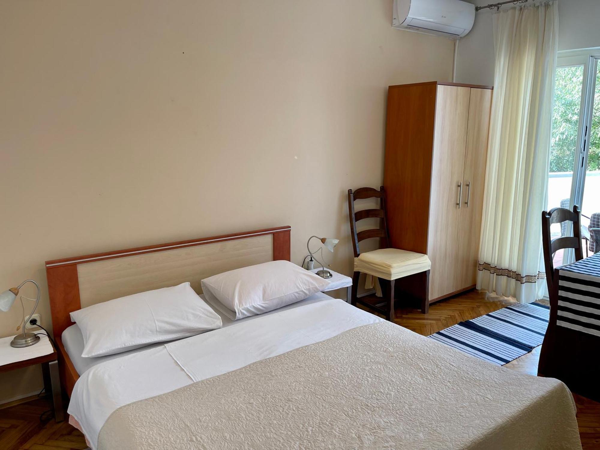 Ana Guest House Nin Exterior photo