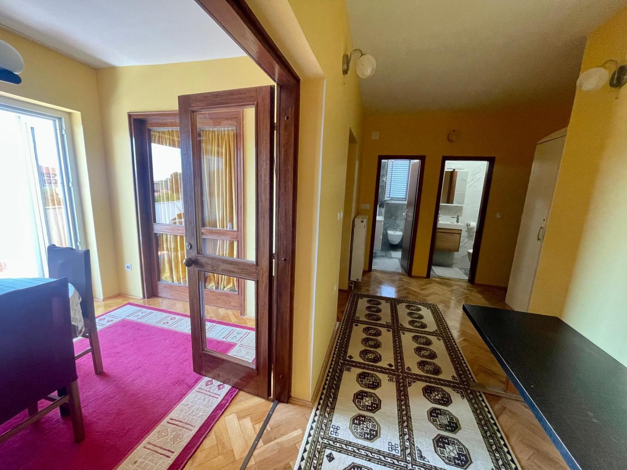Ana Guest House Nin Exterior photo
